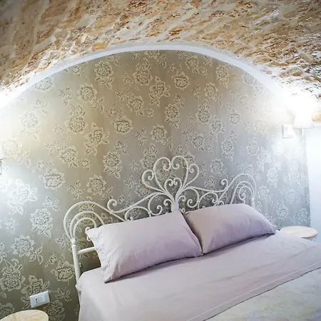 Holiday home 5 - Giu In Dimora *