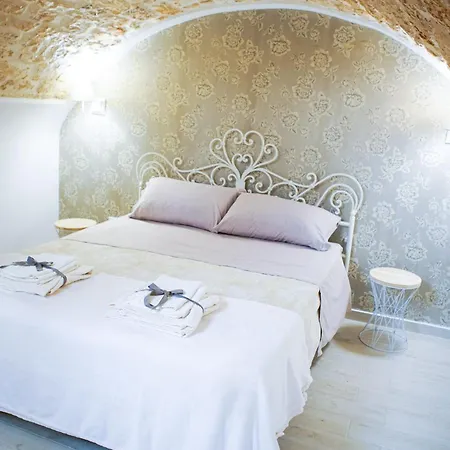 5 - Giu In Dimora Holiday home