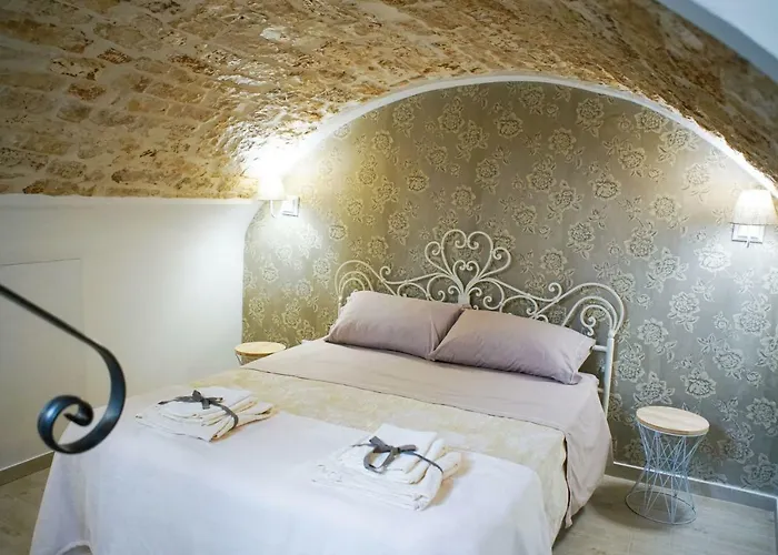 5 - Giu In Dimora * Putignano