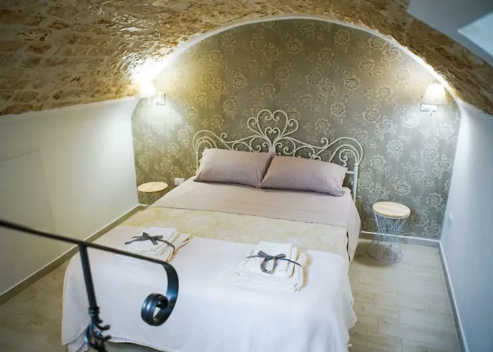 5 - Giu In Dimora * Putignano